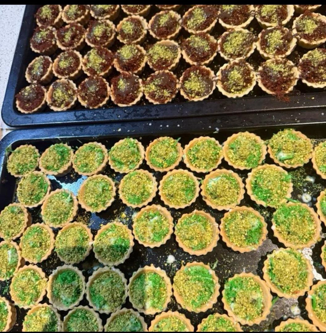 tart kunafa pistachos dark chocolate-img